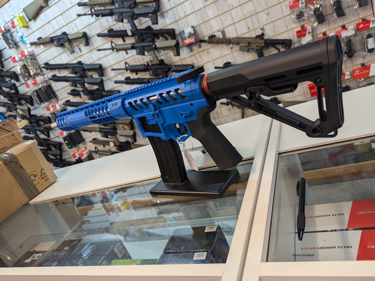 The beautiful F1 Arms EMG AEG ready to.
leicestershireairsoft-online.co.uk/products/f1-fi…

#airsoftaeg #airsofttwotone #airsoftuk #airsoftukcommunity #pewpew #pewpewlife #skirmishgames #skirmishgun #airsoftrifle #airsoftguns