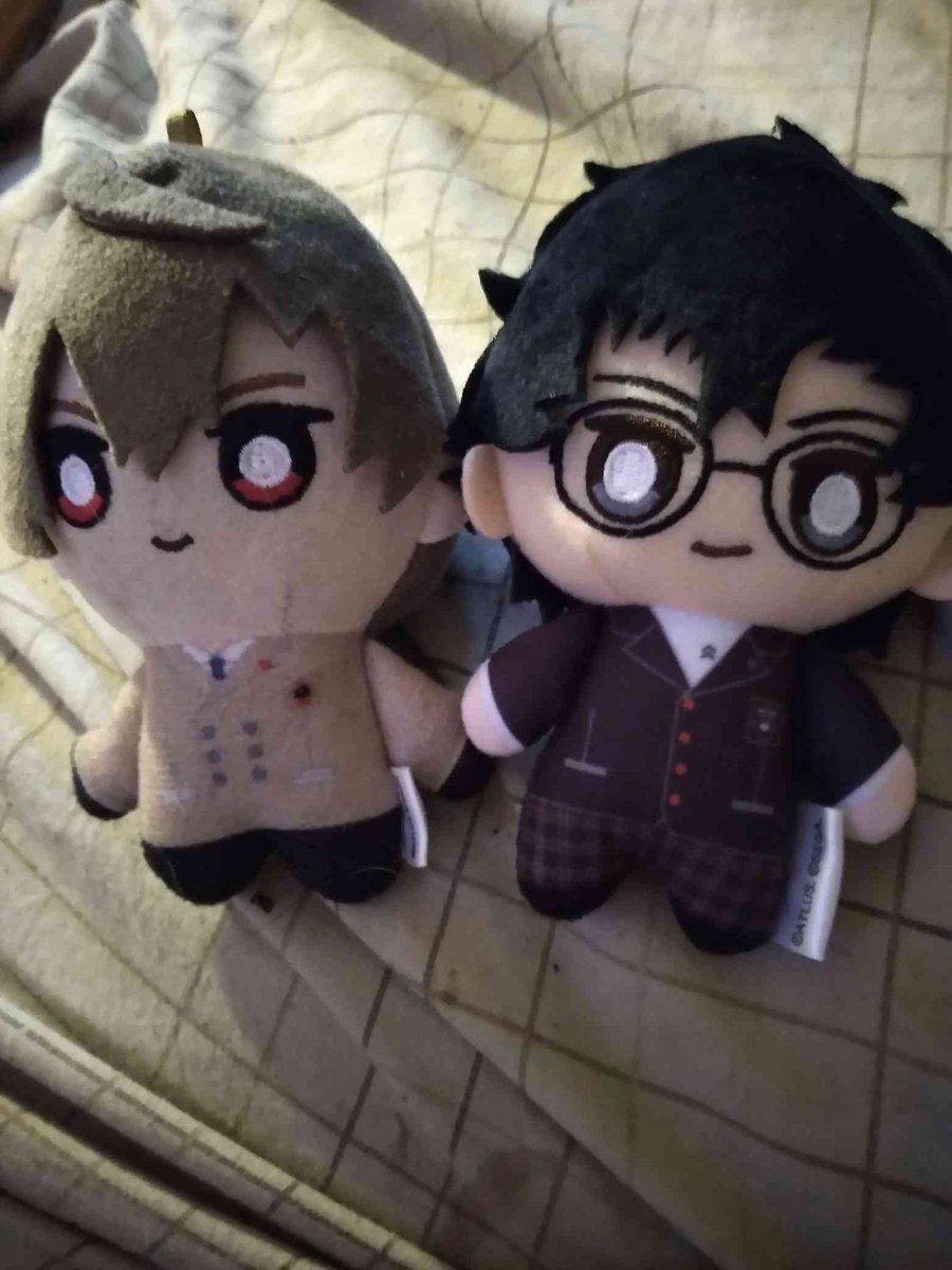 bellsrose04's tweet photo. THEYRE IN LOVE https://t.co/HgmcE7kJaJ