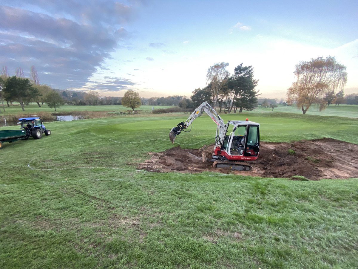 360GroundCare's tweet photo. New Bunker Shaped out, Liner installed and @EcoBunkerLtd Advanced Tile face built. Great work by the team! 

Great to be working for @EcoBunkerLtd on this latest project. 

Working together to produce great looking, low maintenance Bunkers 

@WilliamsGolf https://t.co/Rm9dmeW51t