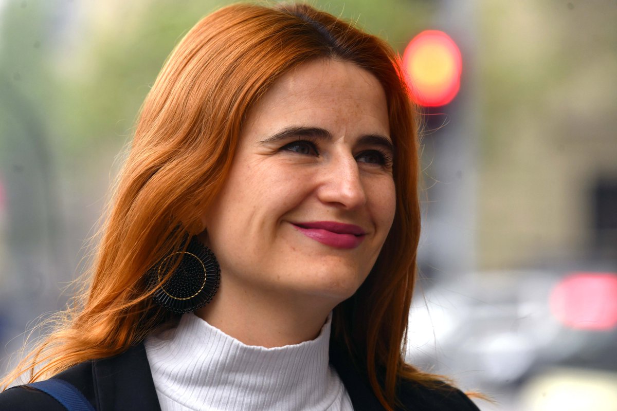 latercera's tweet photo. “El gobierno de más pitutos” y “sin mérito”: las críticas parlamentarias ante la designación de Emilia Ríos como subsecretaria
https://t.co/np7ZIO07y3 https://t.co/7gXAOsl29R