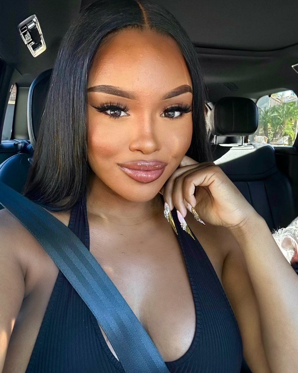 Earanequa tweet media