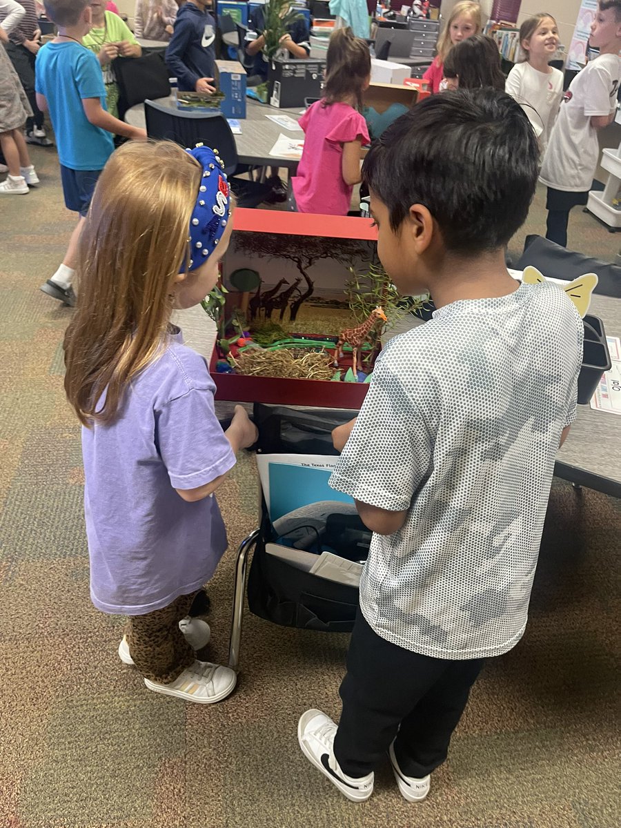 Mrs_Middleb's tweet photo. Our firsties had the best time presenting their animal habitats to kindergarten students and our principals! #teamCES #wearegcisd #science #animals https://t.co/jQvoHmIFYA