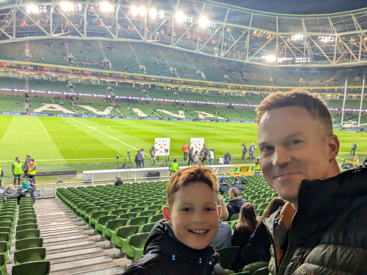 LucasExecSearch's tweet image. #shouldertoshoulder