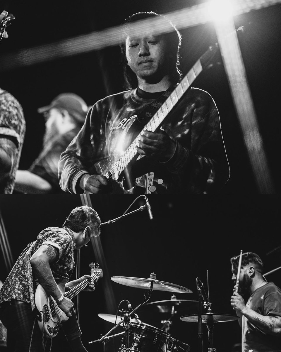 We are playing tonight at the Bottom Lounge in CHICAGO, IL! 

📷: @cubmundo