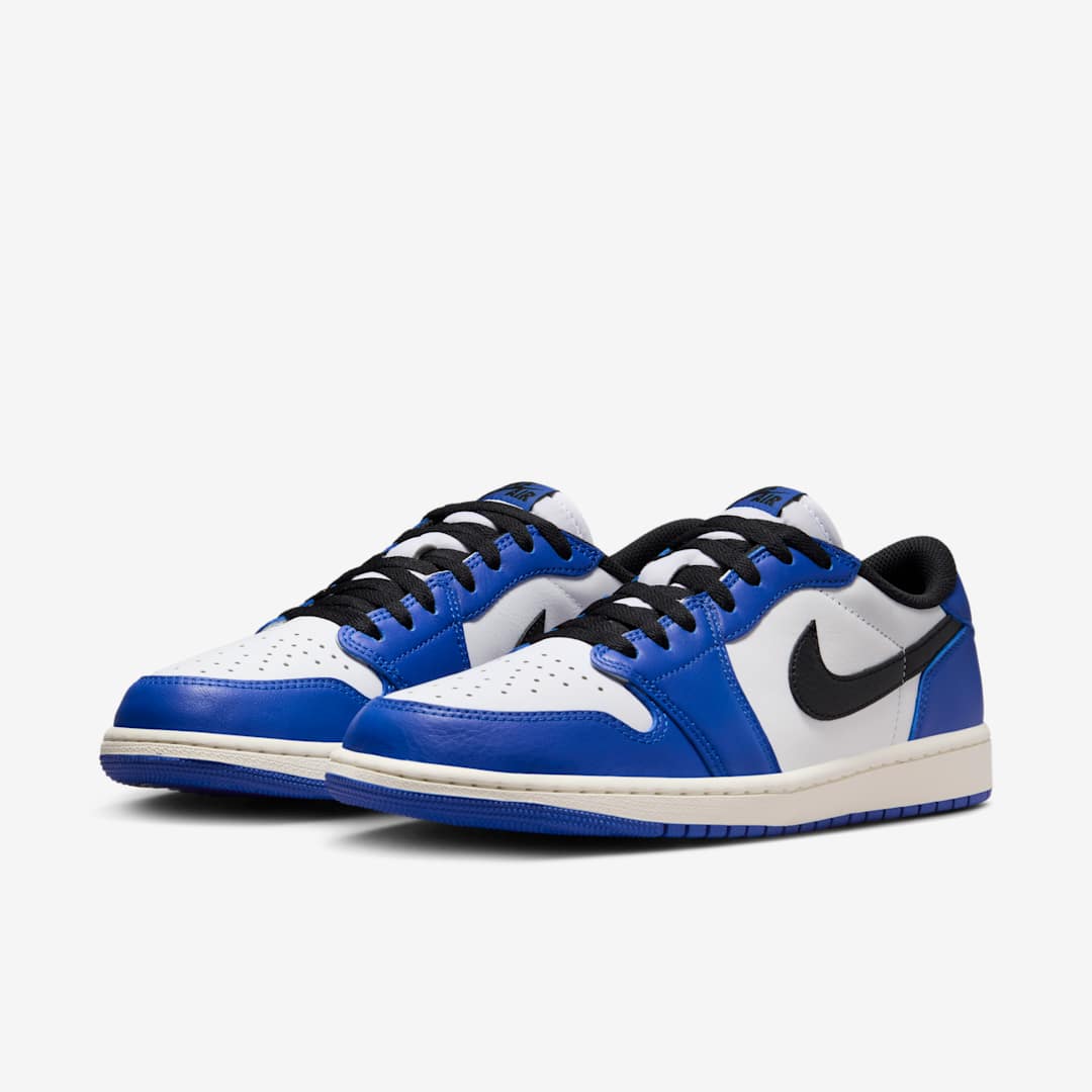 J23app's tweet photo. Official Images: Jordan 1 Retro Low OG "Game Royal" https://t.co/ZcJkW7dCfp