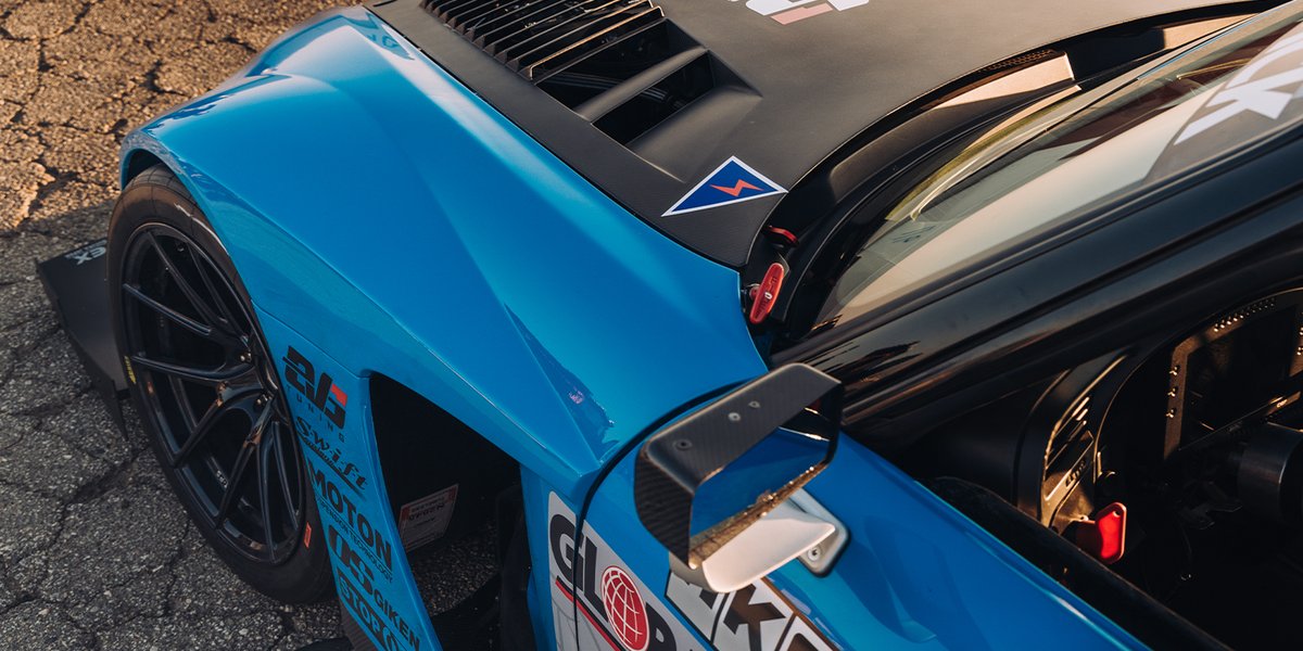 YokohamaTC's tweet photo. From track to street – or street to track – there’s an ADVAN to keep you gripped. 

#yokohamatire #ADVAN #A005 https://t.co/sLKvavB6xA