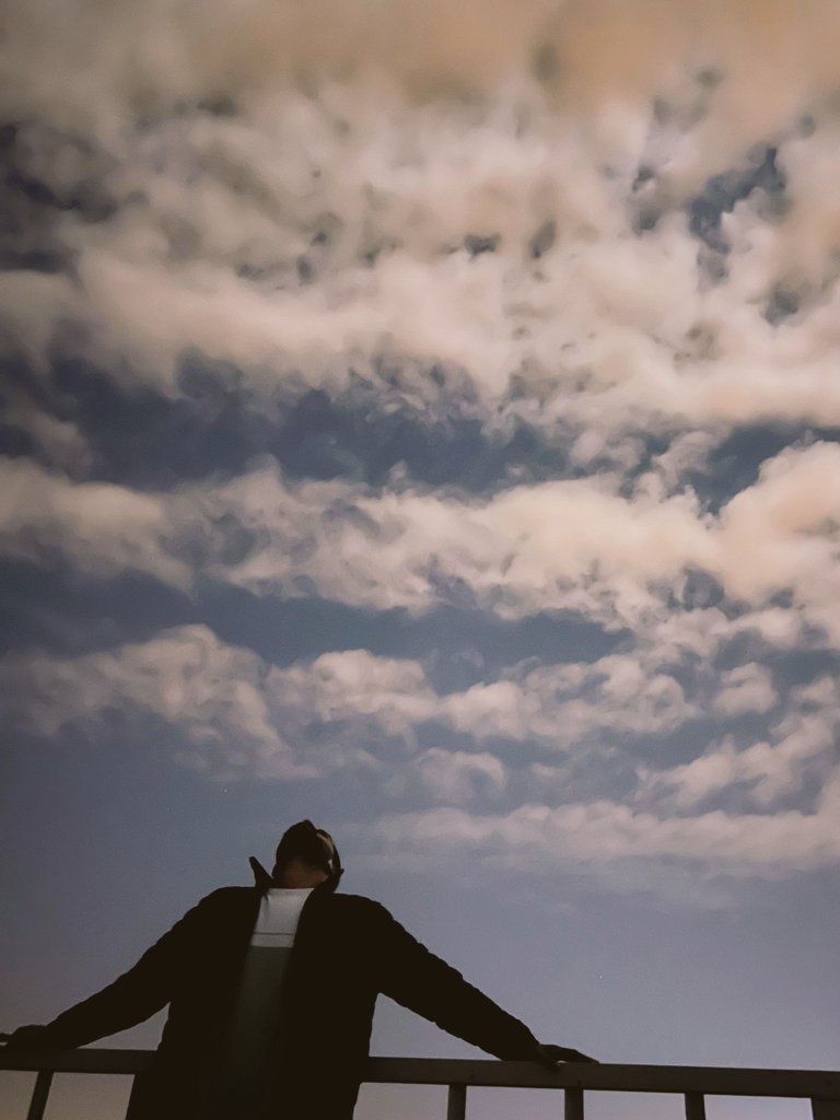 Kaos içinde büyümüş biri için huzur, Can sıkıntısı gibi görünür 💫