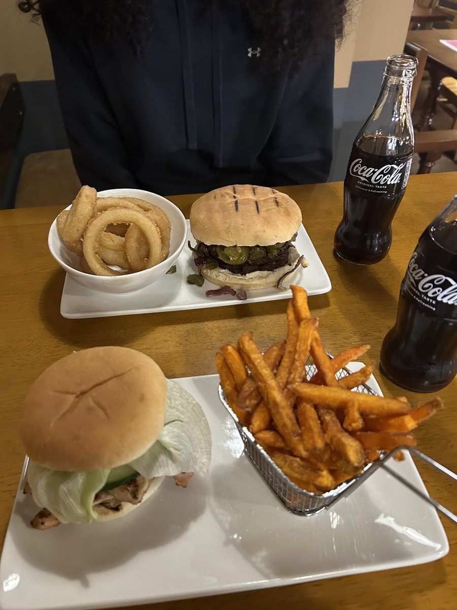 SirPigasus 🎙🐷 tweet media