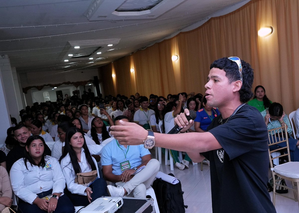 GobdelCesar's tweet photo. Celebramos la II Asamblea Departamental de Juventudes, en Aguachica, promoviendo la participación de jóvenes de los 25 municipios. 

El Gobierno del Cesar reafirma su compromiso de garantizar espacios donde las voces juveniles sean escuchadas y transformadas en políticas públicas https://t.co/U7mFw8Em9v