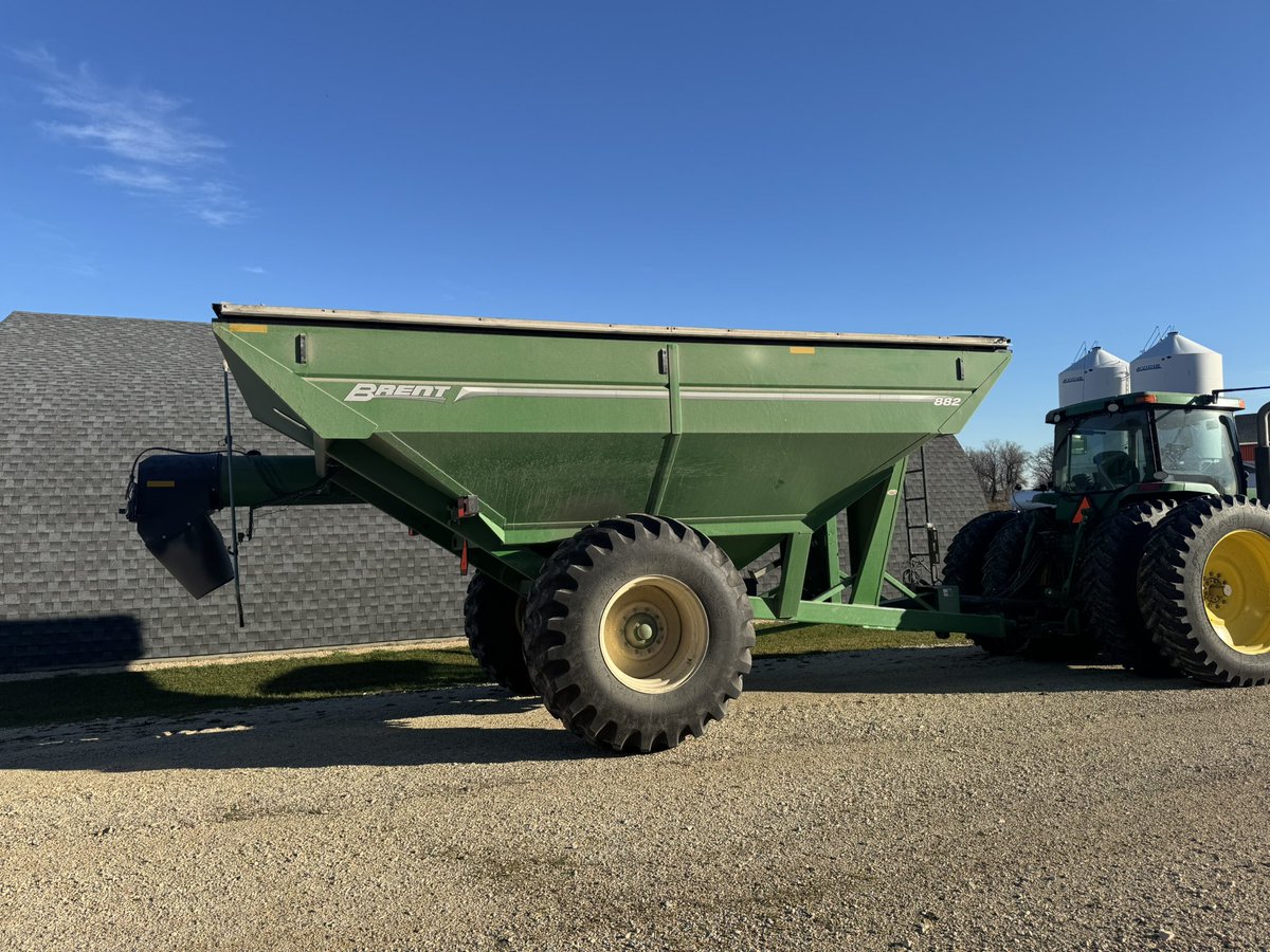 Anyone interested in a 2015 Brent 882?  800 bushel, agrimatics scale, 4 cameras.