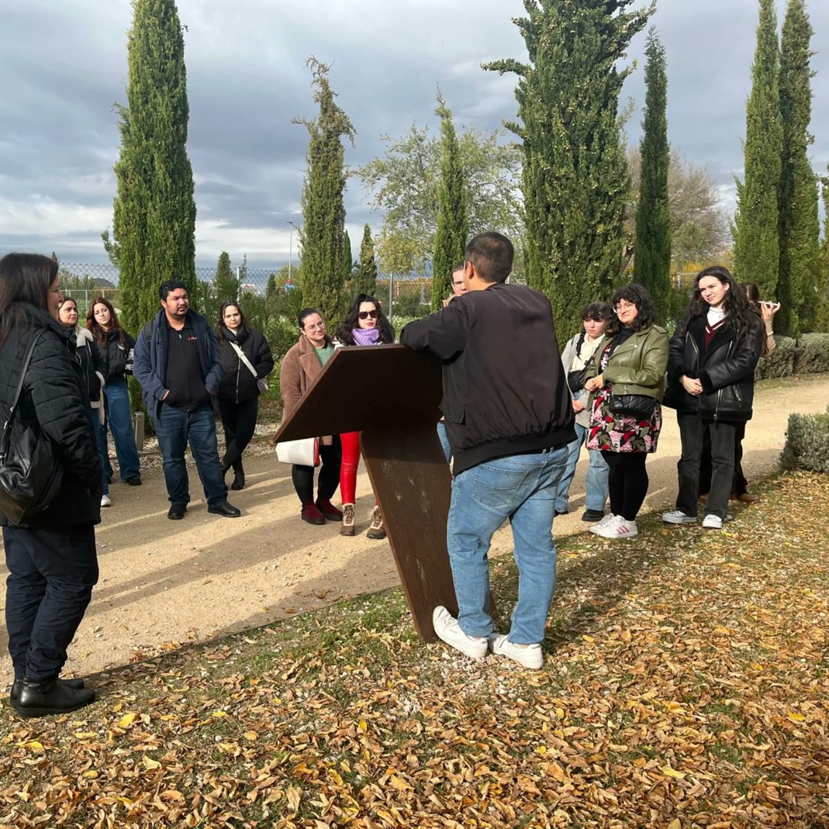 Hemos visitado Alcalá de Henares con nuestros estudiantes de máster. Ha sido una experiencia enriquecedora llena de patrimonio, historia, cultura y aprendizaje. ¡Un día para recordar!