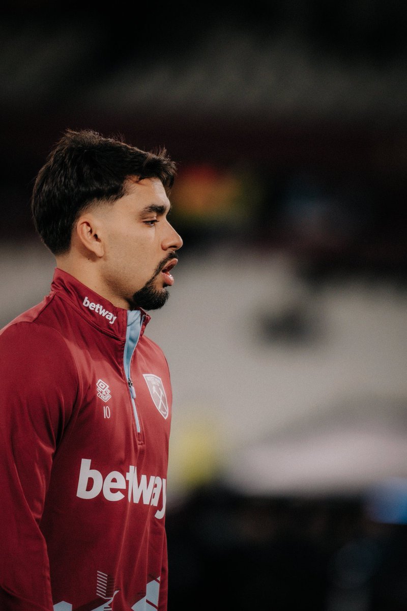 Balanced_View_'s tweet image. 14 - West Ham - Lucas Paqueta

Moyes built a strong base around him &amp;amp; a free role from the middle or left allowed him to flourish even if Bowen was more deadly infront of goal for #WHUFC 
Lopetegui hasn’t been able to find that spark from him yet, with no stable XI at present.🟣