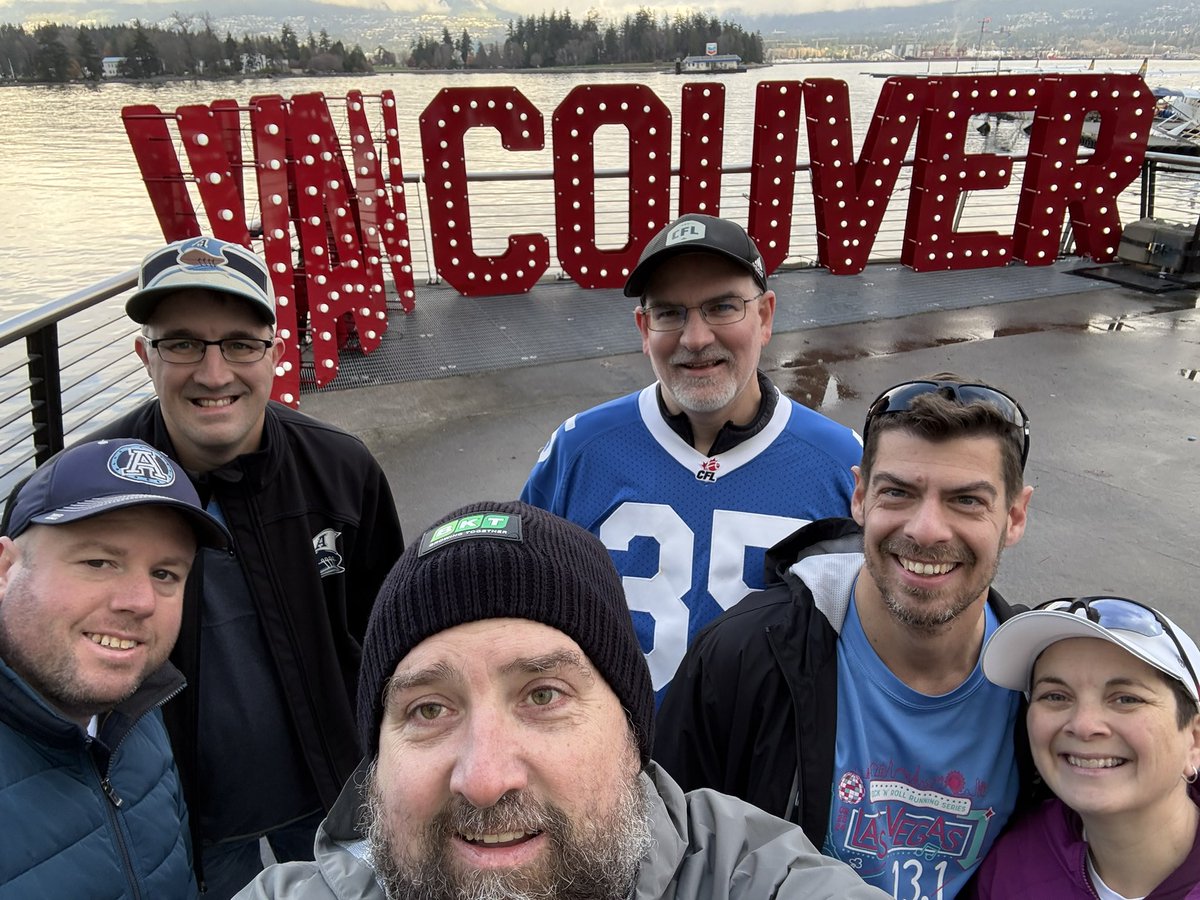 GreyCupRunClub's tweet photo. Another GREAT run and walk this morning. GCRC had a group of walkers and a running squad.
Thanks for Coming out!
@SauconyCanada
#GCRC https://t.co/xvMOy4vCUP