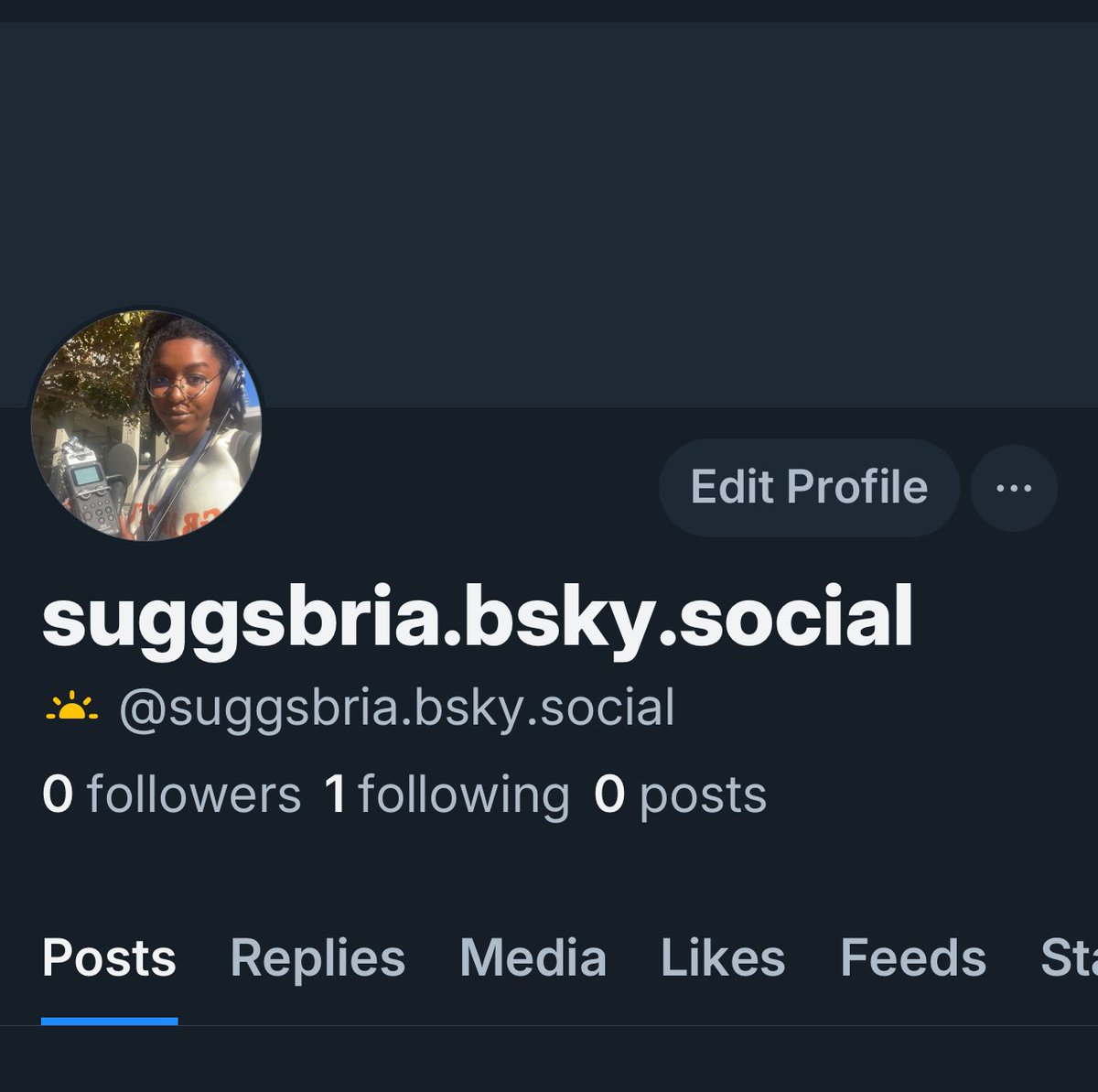 SuggsBria's tweet photo. feel free to find me where the sky is blue 🦋 https://t.co/Fy2dzlaBKZ