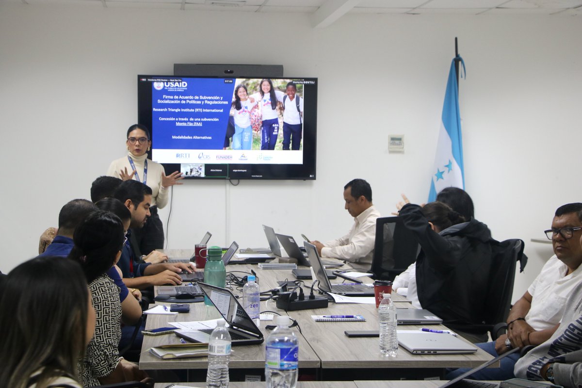 Se llevó a cabo la "Jornada de Socialización y Coordinación de la Subvención de Modalidades Alternativas y Gerencias Regionales de Progresa con Educación".  Con el objetivo de fortalecer la coordinación técnica y operativa entre las oficinas regionales y las organizaciones