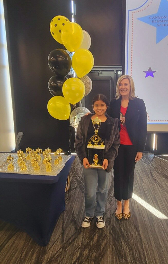 TISDTIS's tweet photo. Big palabras for Vanessa Salas! 🏆✨ Congrats on spelling your way to FIRST PLACE in the TISD 4th &amp; 5th grade Spanish Spelling Bee! ¡Eres espectacular! 🎉📚 🐝#wherechampionsaremade #BeeAmazing
@TomballISD https://t.co/M3wZmgfJCE
