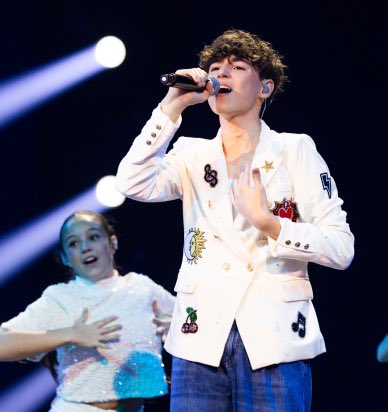 🇫🇷🇫🇷🇫🇷 ALLEZ LÀ ON VOTE POUR NOTRE TITOUAN NATIONAL ET UNE 4ÈME VICTOIRE À L’EUROVISION JUNIOR ⬇️⬇️⬇️

vote.junioreurovision.tv
