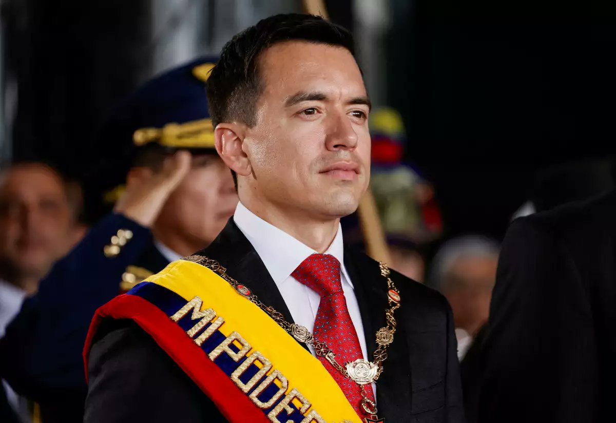 ElDatoEcua's tweet photo. #Urgente Según la encuestadora Comunicaliza el presidente Daniel Noboa tiene un 45,9% de aceptación. https://t.co/Y6S6poeC0i