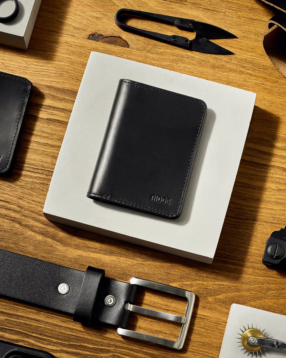 ridgewallet's tweet photo. Ridge Leather Collection. Wallets, Belts, and KeyCases made from full-grain leather that uniquely ages with every day. 

Effortless organization for all your cards and cash—no fuss, no bulk. Crafted from artisan-grade leather with a sleek, modern profile. Leather but better. https://t.co/r7wL1GQQIA