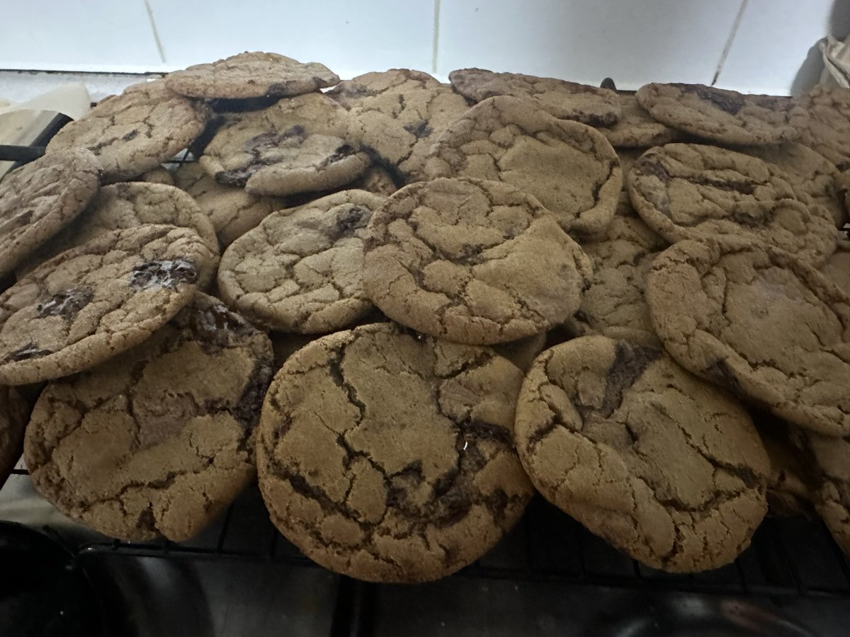 SDChown's tweet photo. It’s my 100th @parkrun tomorrow. I’m pacing 30mins at Three Brooks parkrun in Bristol. Baking cookies to give to my fellow runners in celebration. #parkrun https://t.co/RSnL88Dcf5