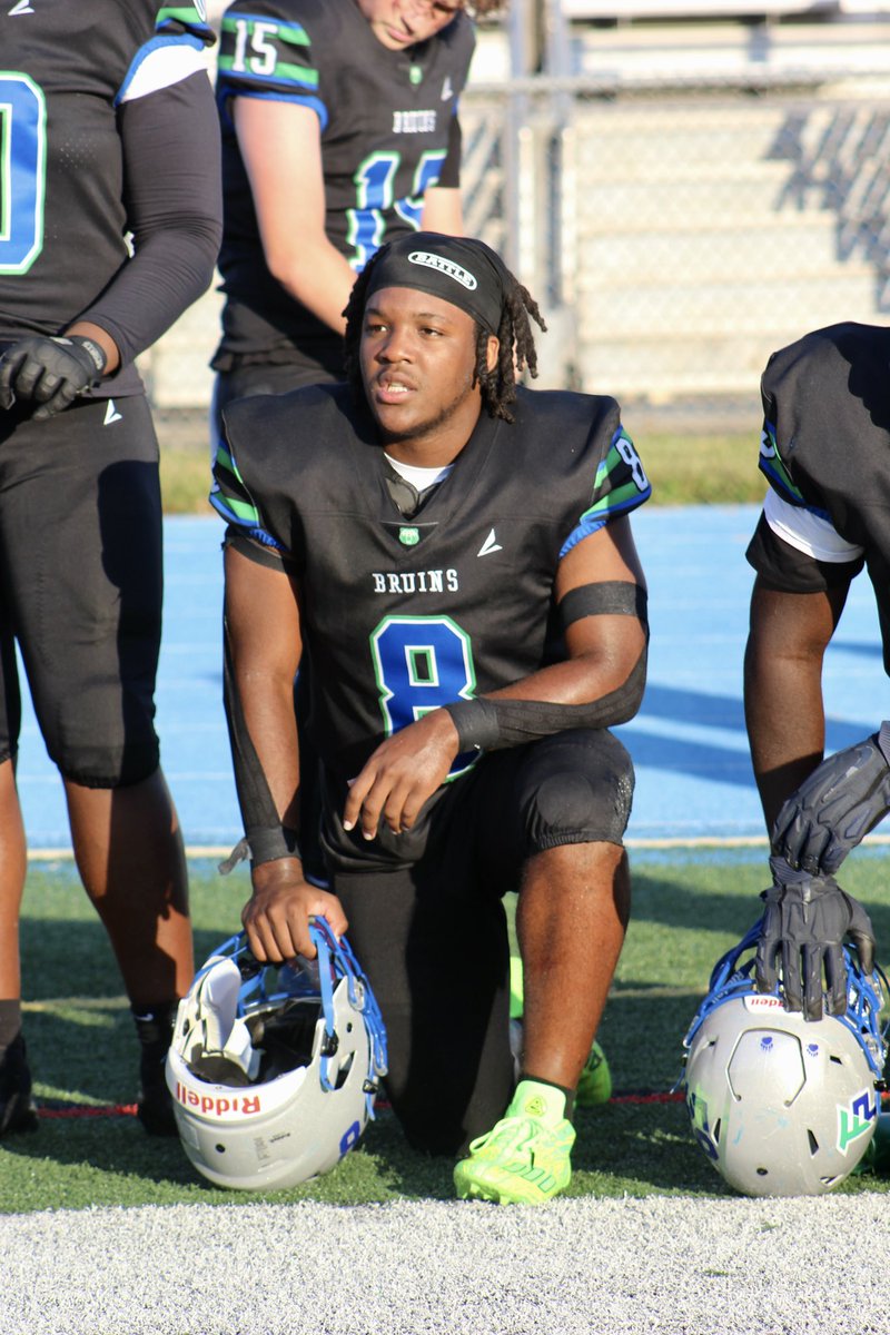 CNoteHOF03's tweet image. LANDON HUNT ‘25 Student-Athlete
📚 4.0 GPA👨🏾‍🎓Q1. 
🏆1st Team RB
🏆All Hitches 2024 Cardinal District OPOY

🏈 1413 Rushing
🏈 6.6 you
🏈105 rec
🏈1518 scrimmage
🏈 21 Tds 
🏈 140 points scrd

hudl.com/v/2QRT5E @novafootballpod @PWCsportsVA @VhslFootball @JohnRobinette13