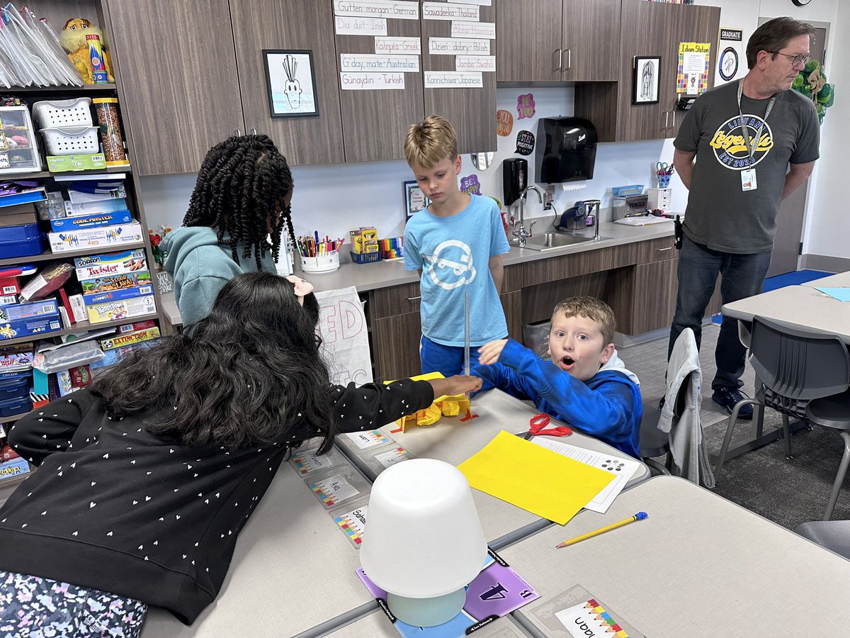 Angela Earp tweet media