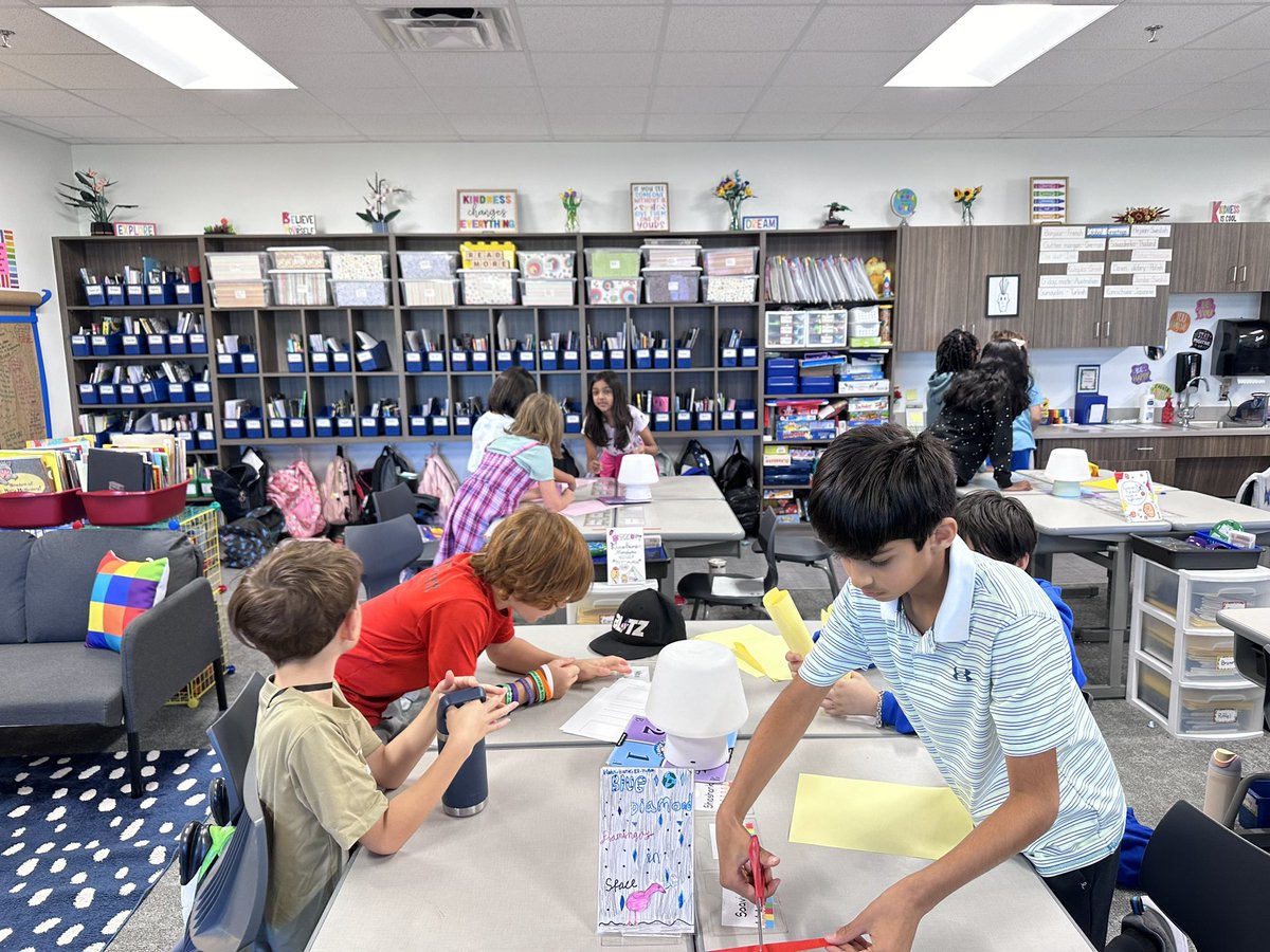 Angela Earp tweet media