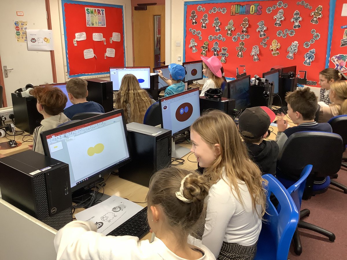 lowerhalstowsch's tweet image. Beech class have been creating some fantastic images as part of their vector drawing unit 💻 #Computinginaction