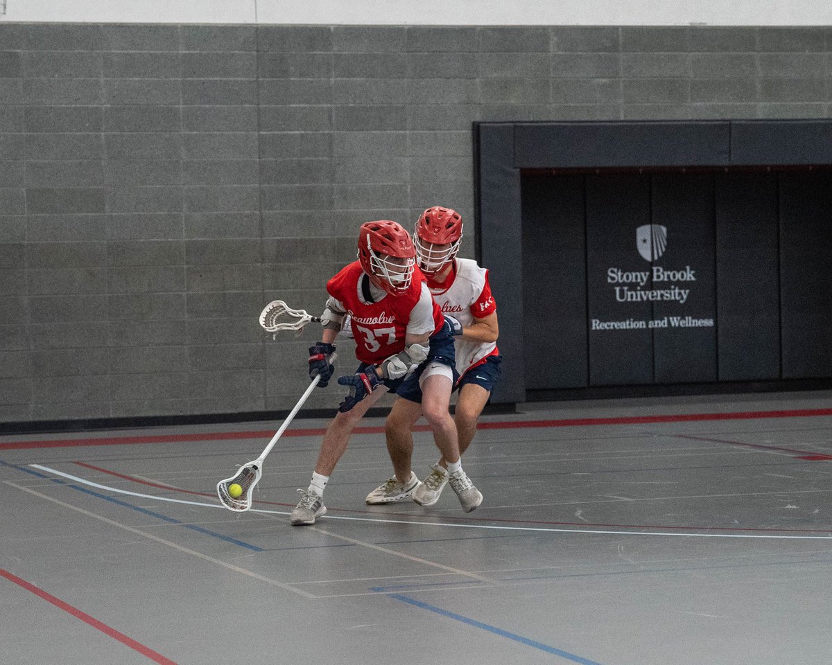 StonyBrookMLAX's tweet photo. Friday morning box lacrosse action 📦

🌊🐺 x @NCAALAX https://t.co/G95VtzYXf0