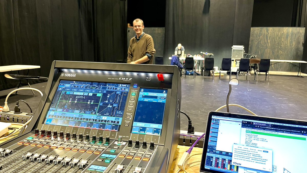 2xmono's tweet image. Bob Bellerue and Elisha Ott sound checking for tonight’s Diffusion
#diffusion #multichannel #sound #art #electro #acoustic #music #surround