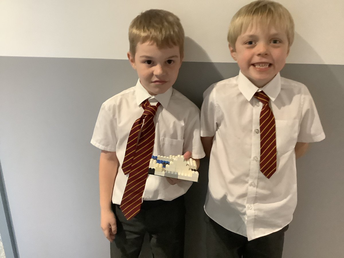 nerrolsmaple's tweet photo. In Geography this week we have been learning about climate zones. The children were challenged to build a model of one of the zones and discuss the key features 👷🏾‍♀️👷🏽🏞️ https://t.co/qKQuxthQTs