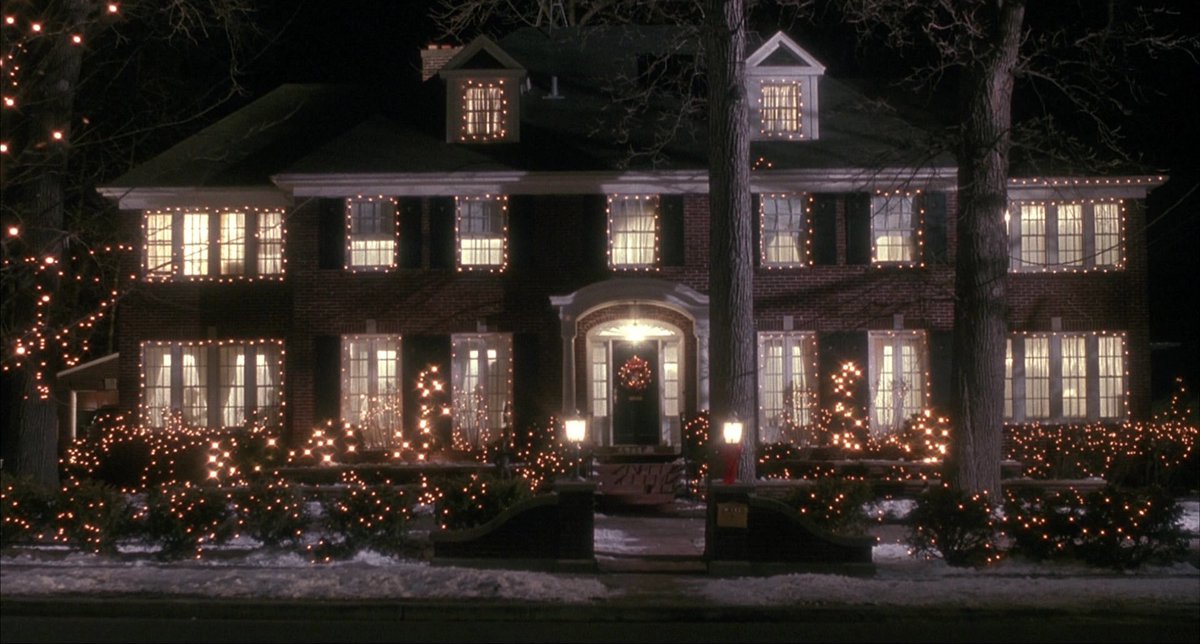 TheCineScope's tweet photo. Home Alone (1990) Dir. Chris Columbus https://t.co/qPTnRKnpVn