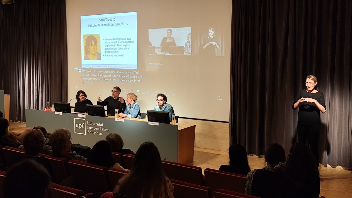 LSC_Actua's tweet photo. 🖊️Sense recerca no hi ha impacte en les polítiques. #SIGNHUB
📌Taula rodona amb participants sords i oients 👉 Carlo Geraci, Adrien Dadone, Sara Trovato, i Marta Vinardell.
⏲️16:45h 🏨Campus Poblenou | @TraduccioUPF
5/ https://t.co/OuuAhycxfg