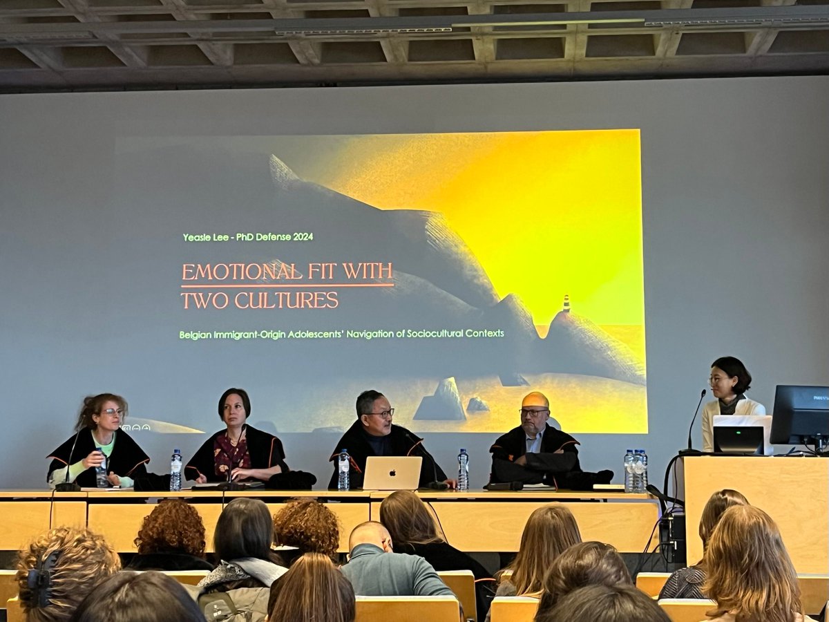 One of our researchers, Yeasle Lee, just successfully defended her PhD on bicultural emotional fit. Congratulations, Dr. Lee! We are beyond proud of you.

Curious to see what she discovered? Check it out here:
buff.ly/3Z7rJ6z