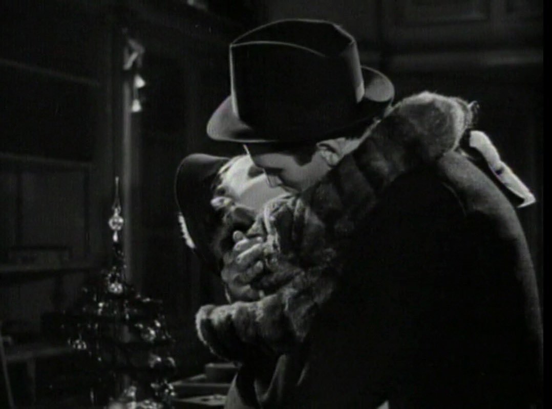 TheCineScope's tweet photo. The Shop Around the Corner (1940) dir. Ernst Lubitsch https://t.co/QnbT8KMz0E