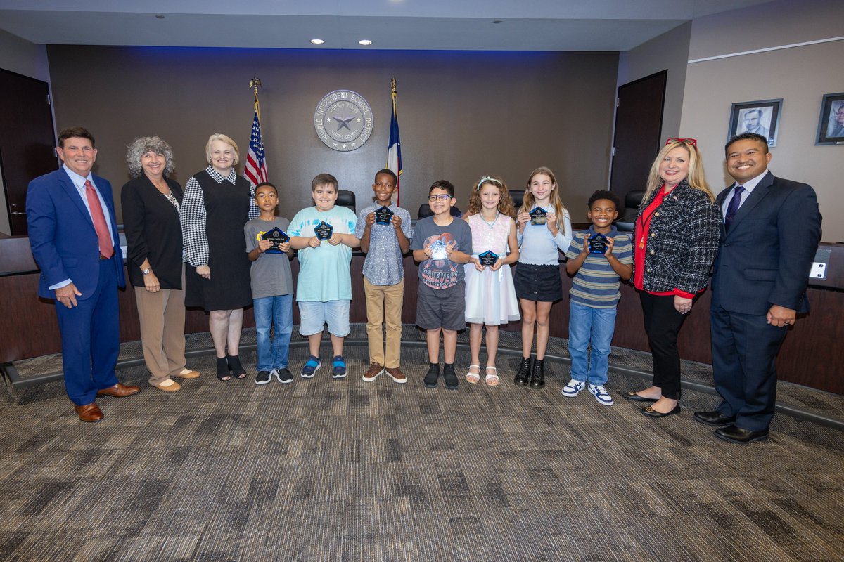 NEWS: Foster Elementary’s Ethan Thomas selected as National Math Star, awarded $100,000 in educational resources; Additional 6 National Math Star Finalists Honored #ShineOn 💫

📰: bit.ly/3UPozlB