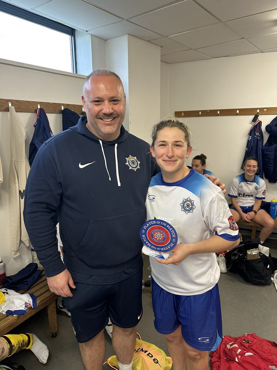 ukwomensfirefc's tweet photo. Full time 

@ukwomensfirefc 7 - 1 @UoNWFC 

A good competitive run out in which we came alive in the second half , Thank you to our host for putting the game one 

Scorers:
Karleen Hawkins x 4
Laura Cooper 
Lauren Nicholls 
Lauren Williams 

Player of the match: 
Danielle Whitham https://t.co/lVQBeTVcuT