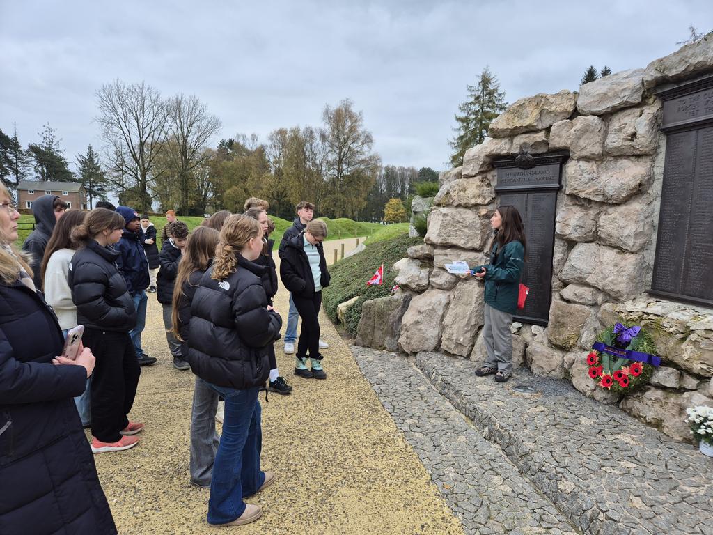 A few 'Wow, Miss!' moments during ourHistory in action #HopkinsSmithTours