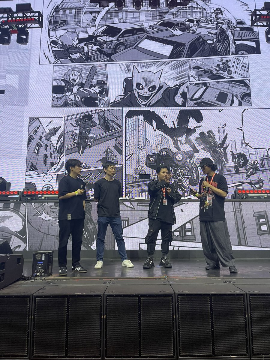 ยินดีด้วยกับทีม GAS เดอะดวง และยินดีที่ได้เจอคุณสะ-อาด ตัวจริง นะครับ
งานอลังมาก เป็น side event ที่สุดจะเท่อันนึงของ DEVCON ปีนี้เลย!
เสียดายมากอยู่ได้แว้บเดียว แก่แล้ว วีคนี้พลังหมดหลอดจริงจัง
เสียดายมาก ไม่มีรูปถ่ายกับอีกตั้งหลายคน แต่ดีใจที่ได้เจอทุกคนนะครับ

#GASWAY