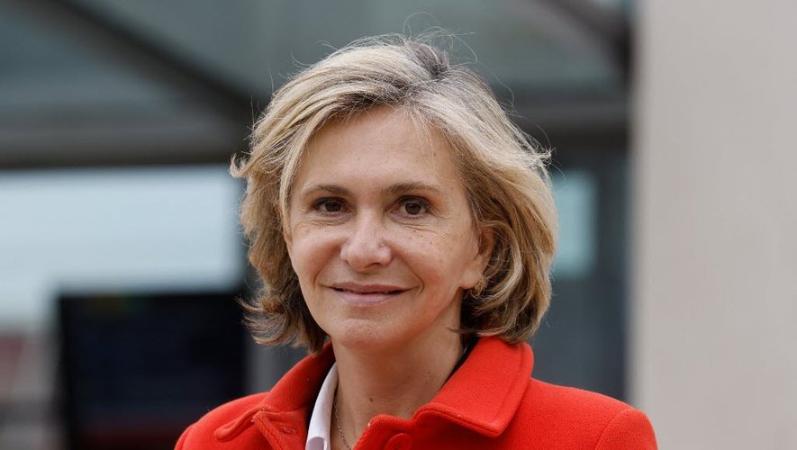 CerfiaFR's tweet photo. 🇫🇷🚒 FLASH | « Cynisme total ». La région Île-de-France a SUPPRIMÉ une aide « non obligatoire » d’1,5 million € aux pompiers de la région. https://t.co/feZmAIcNhY