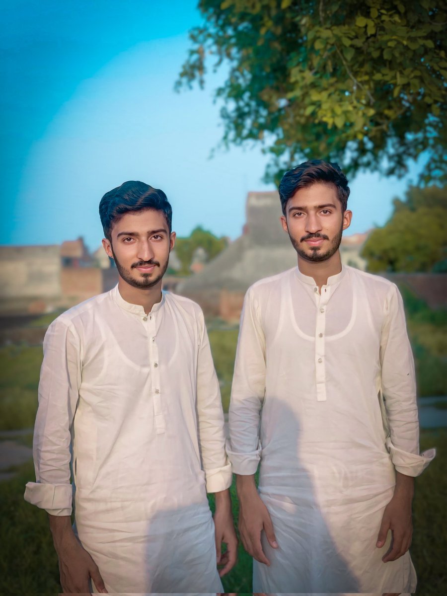 Rubanmaalik29's tweet photo. #ITPowers
#Twin
#Twin_brother https://t.co/IETBrmsyfc