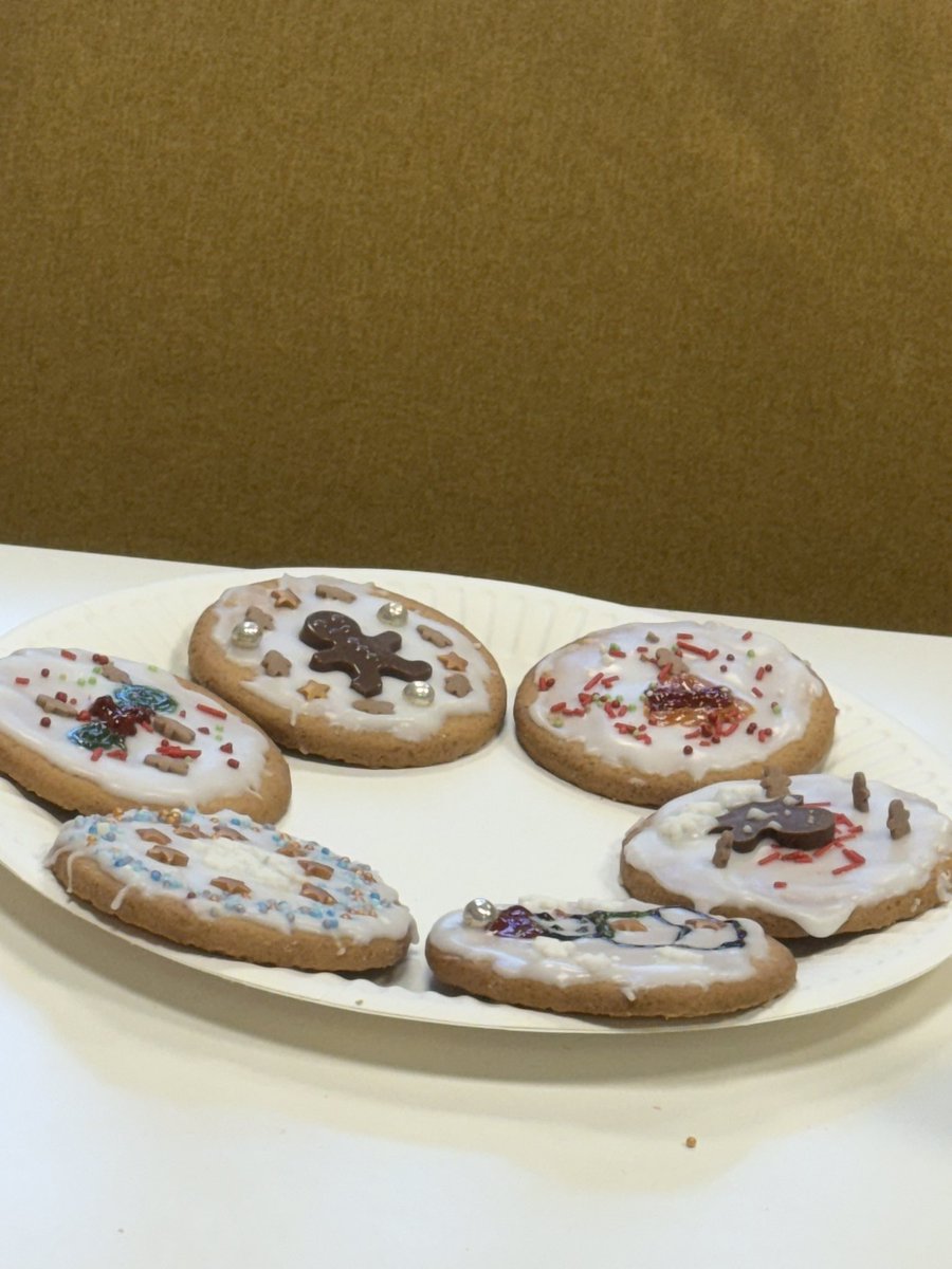 Laura McCallion tweet media