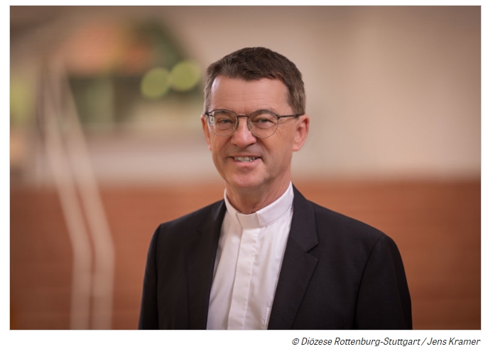 Neuer Bischof der Diözese Rottenburg-Stuttgart wird das Eigengewächs Klaus Krämer. Er bringt gleich mehrere Kompetenzen für dieses Amt mit.
herder.de/hk/hefte/archi…