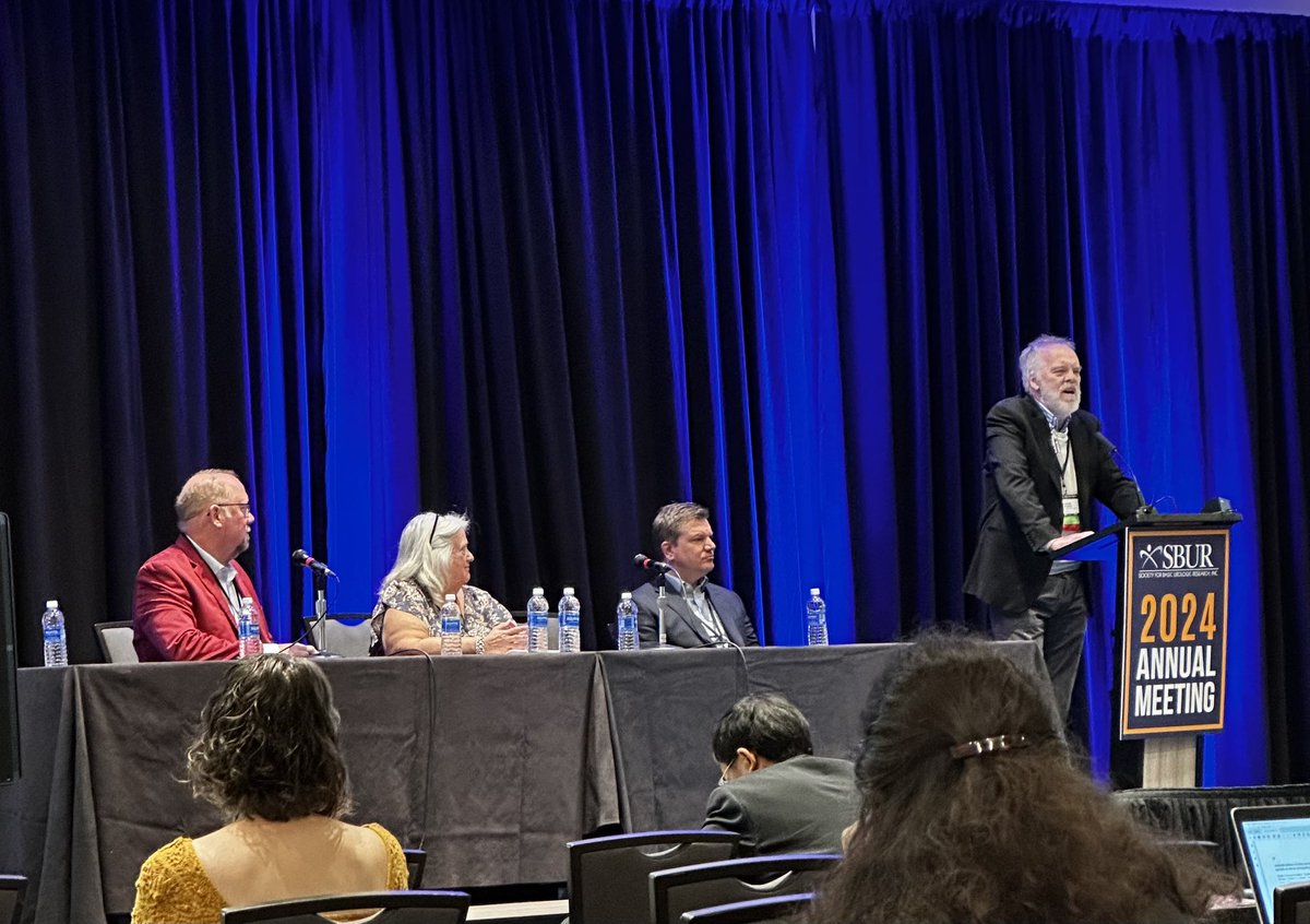 This morning at #SBUR2024 leaders in the CAIRIBU🦌community @stranddw <a href="/LabRicke/">Ricke Lab</a> <a href="/HaywardSimon1/">Simon Hayward</a> are reflecting on their experiences with Dr. Gerald Cunha, recipient of this year’s Leland W.K. Chung Mentorship Award and Lecture.