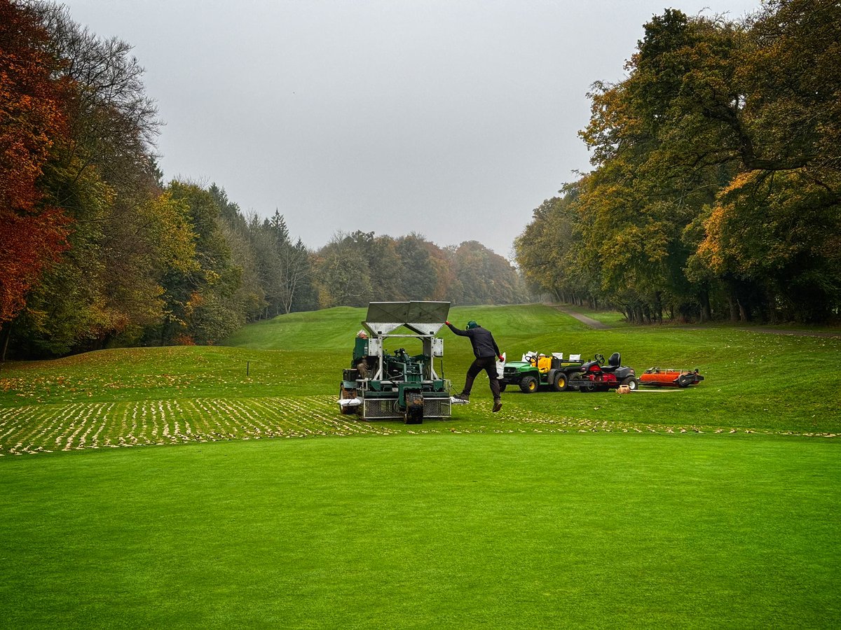 Belts and braces… we're gearing up for the wet season! ☔ 

Our team is out on the course, tackling approaches with a ‘drill and fill’ treatment to prep for the rainy days ahead. It's all about those incremental improvements that keep the course open throughout winter🌧️