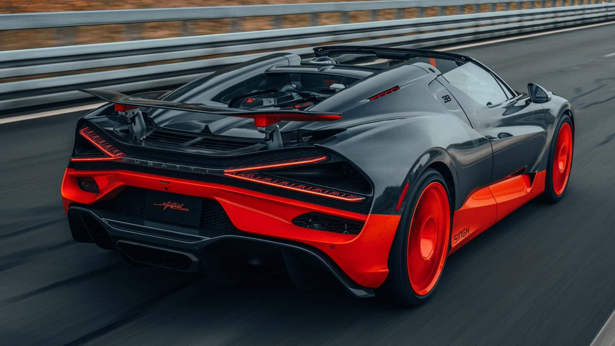 motorrove's tweet photo. On November 9, the Bugatti Mistral officially claimed the title of fastest roofless car in the world after hitting a top speed of 282 mph (454 km/h) at ATP's Automotive Testing facility in Papenburg, Germany.
https://t.co/1pMOTfXVWI https://t.co/QASPPqWR48