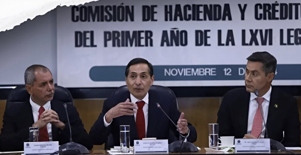 NoemiLuna_Zac's tweet photo. Nos enteramos por los medios de comunicación de la visita del Secretario de Hacienda @R_Ramirez_O para la presentación del paquete económico 2025.

Lamento que no se haya invitado a la Mesa Directiva y a la Junta de Coordinación Política a este evento republicano.

Disminuir la importancia de su entrega y convertirlo en una imagen partidista es solo la muestra del desprecio de Morena por el diálogo, la pluralidad y la paridad.