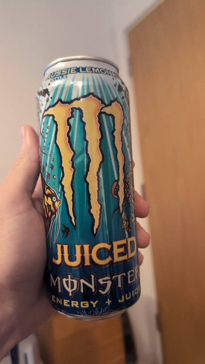Clanwalk3r's tweet photo. @MonsterEnergy surely you are not discontinuing this flavour right?
It's all I've drank for the last year, why would you?? It sells so well??
It's the nicest flavour on the market, please tell me this is bs???
#aussielemonade https://t.co/tdBA2X4ooF