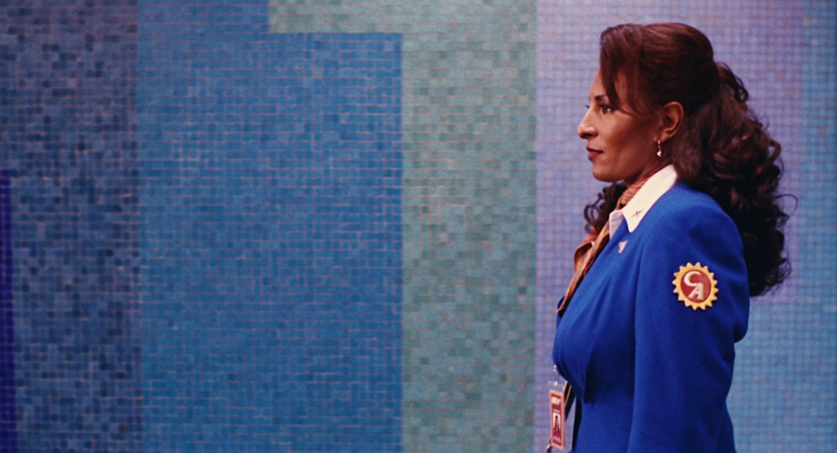 TheCineScope's tweet photo. Jackie Brown (1997) Dir. Quentin Tarantino https://t.co/5gAGuuCEQZ
