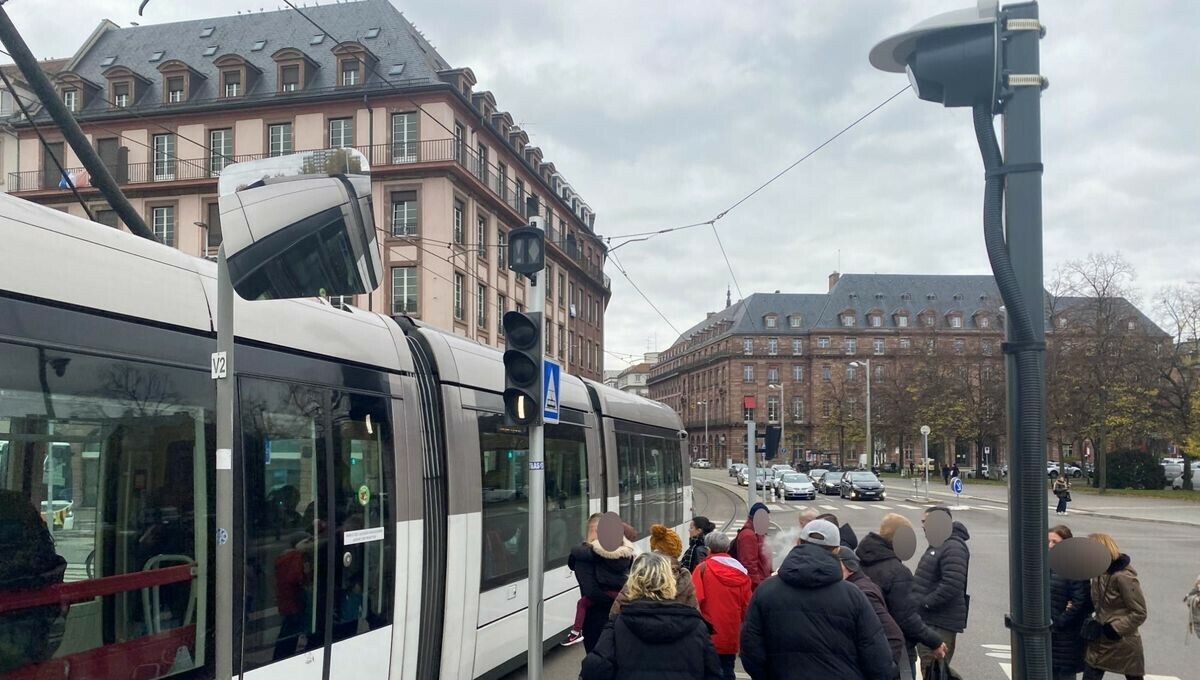 ici Alsace (@ici_alsace) on Twitter photo Strasbourg : la CTS teste un système pour indiquer le wagon du tram où il y a le moins de monde <a href="/CTS_Strasbourg/">CTS Strasbourg</a> <a href="/Affluences_App/">Affluences</a>
➡️ l.francebleu.fr/Utjh Strasbourg : la CTS teste un système pour indiquer le wagon du tram où il y a le moins de monde <a href="/CTS_Strasbourg/">CTS Strasbourg</a> <a href="/Affluences_App/">Affluences</a>
➡️ l.francebleu.fr/Utjh